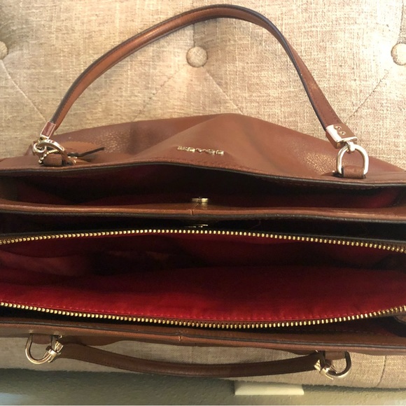 👜 Coach Purse - Picture 4 of 4